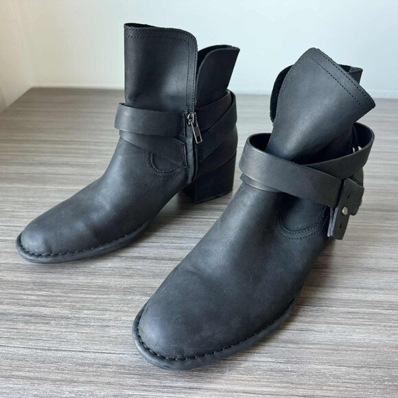 UGG Women's Elysian Zip Up Ankle Boots Bootie $170 in Black 1095792 - Picture 6 of 11